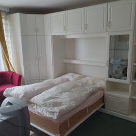 Shared room for rent for €450 per month in Schulzendorf, Chemnitzer Straße