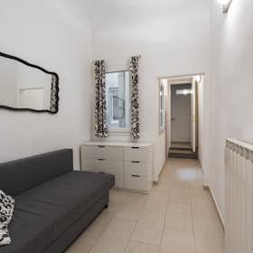 Mieszkanie do wynajęcia za 1320 € miesięcznie w mieście Florence, Via dei Serragli