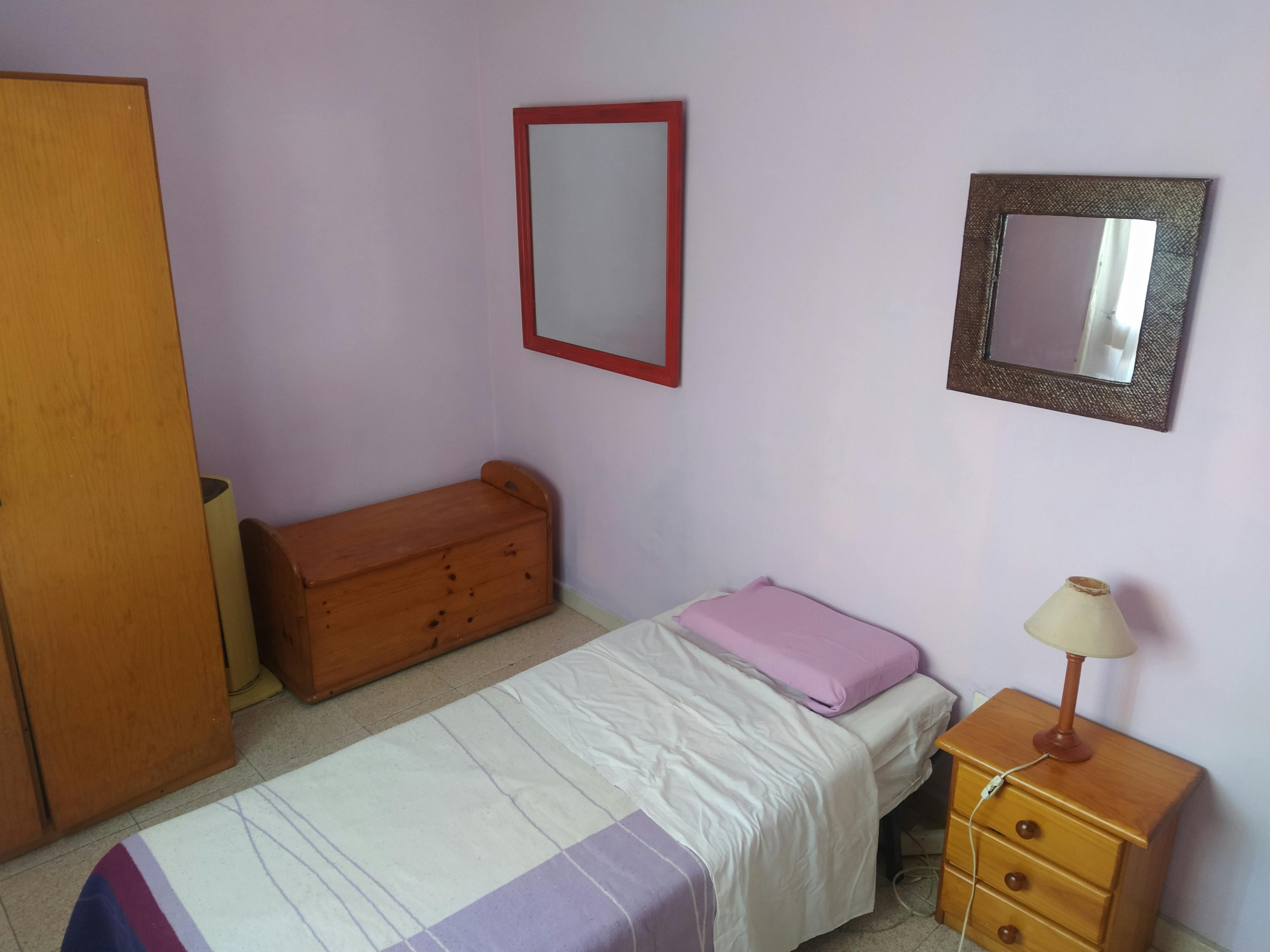 Chambre privée à louer pour 450 €/mois à Barcelona, Passeig de Valldaura