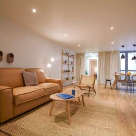 Apartment for rent for €8,154 per month in Barcelona, Carrer de Verdi