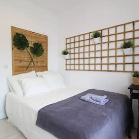 Apartment for rent for €1,315 per month in Madrid, Calle de Gabriel Lobo