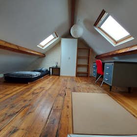 Private room for rent for €615 per month in Etterbeek, Rue de Linthout