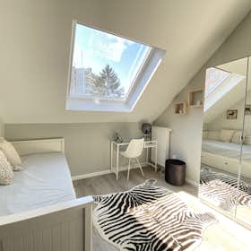 Private room for rent for €595 per month in Schaerbeek, Avenue du Diamant