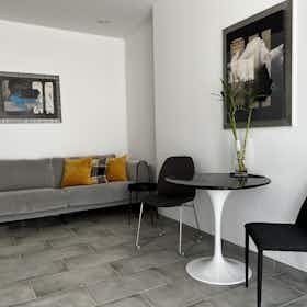 Lägenhet att hyra för 1 150 € i månaden i Valencia, Carrer Ignacio Zuloaga