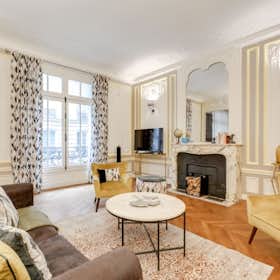 Apartment for rent for €1,000 per month in Paris, Rue La Boétie