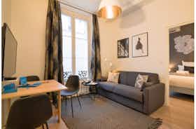 Apartment for rent for €1,000 per month in Paris, Rue Monsigny