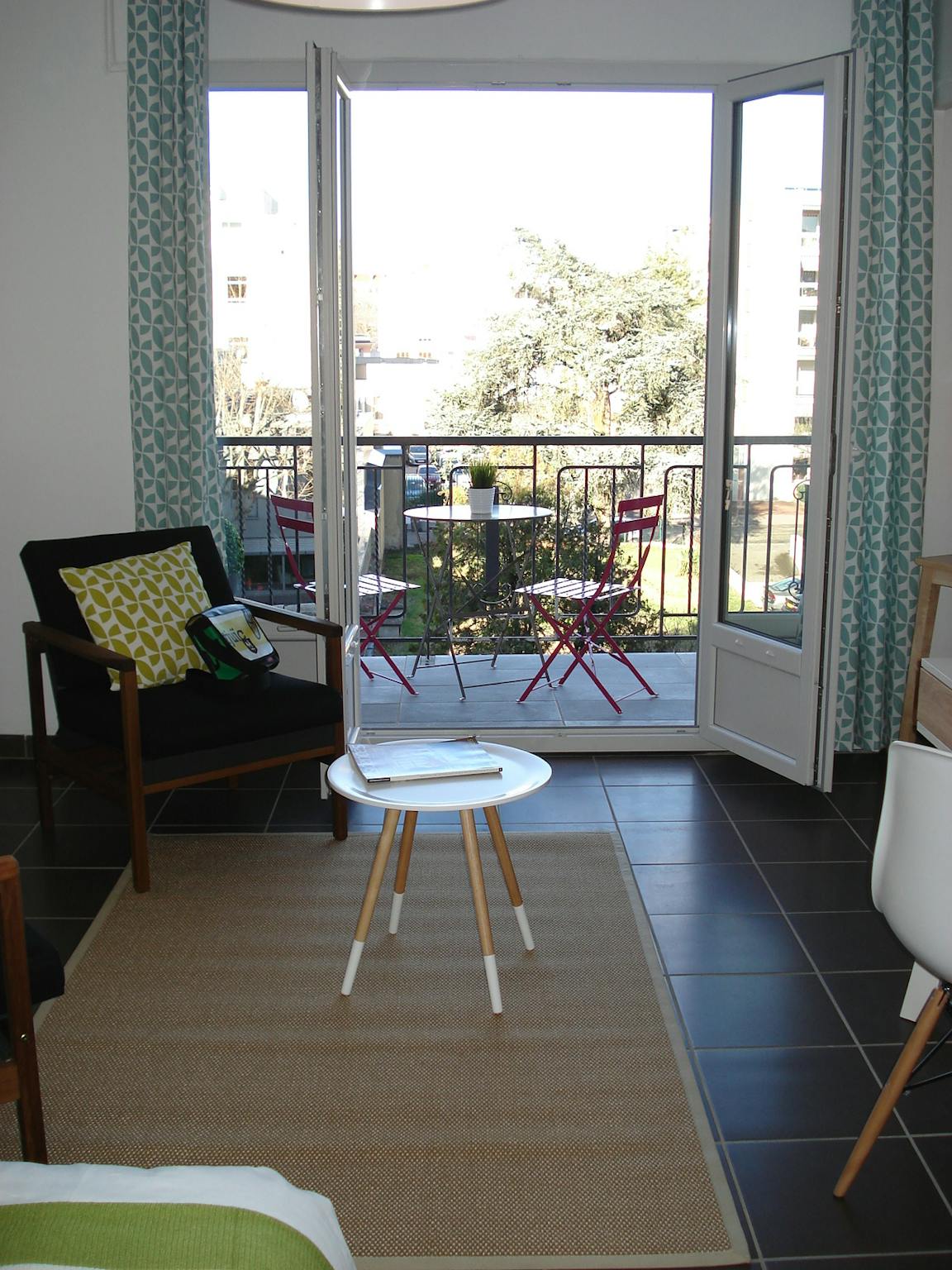 Avenue des Frères Lumière, Lyon preview