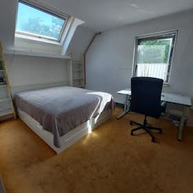 Private room for rent for €750 per month in Capelle aan den IJssel, Haagwinde