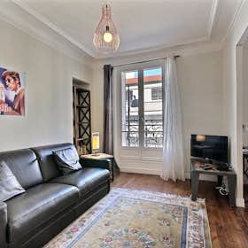 Apartment for rent for €2,110 per month in Paris, Rue Trousseau