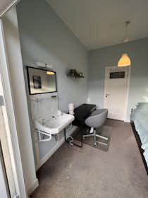 私人房间 正在以 €750 的月租出租，其位于 The Hague, Soestdijksekade