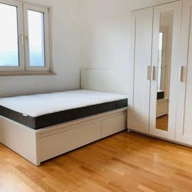 WG-Zimmer for rent for 750 € per month in Munich, Buschingstraße