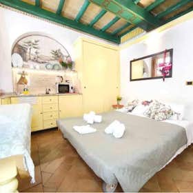 Apartment for rent for €5,550 per month in Rome, Vicolo dell'Arcaccio