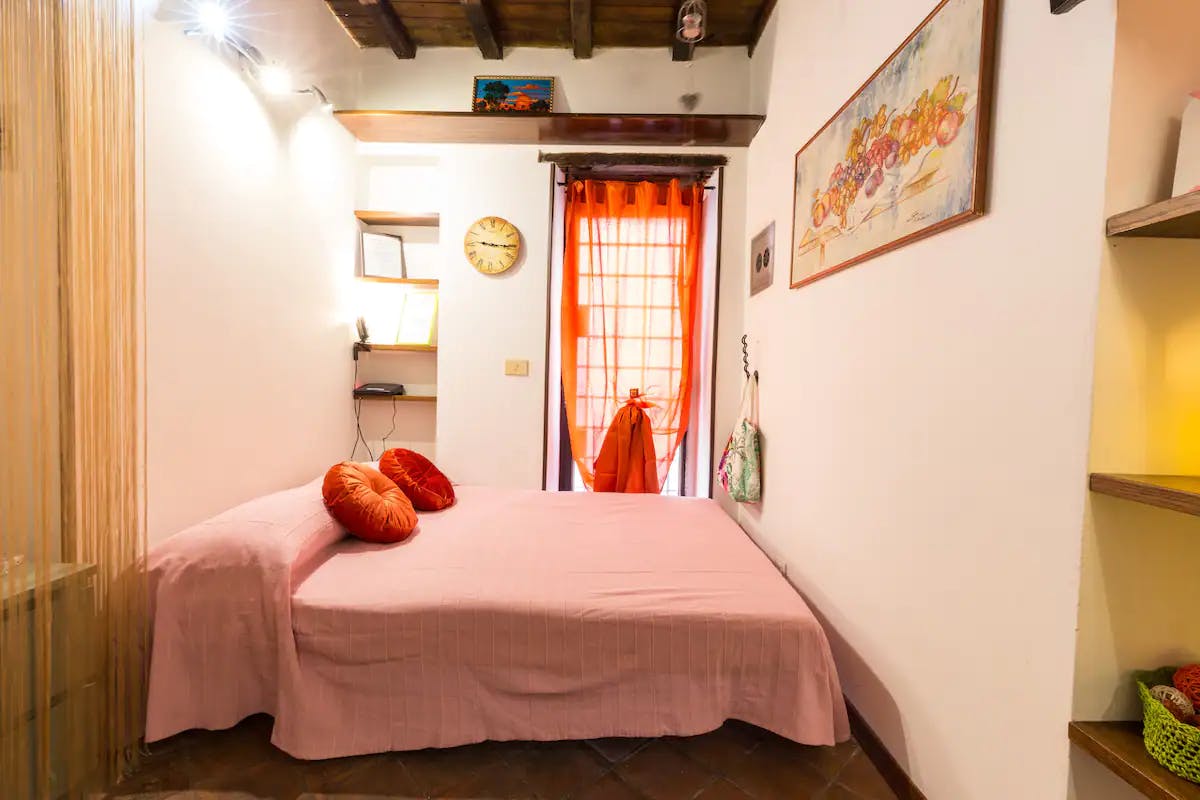 1-Bedroom Apartment in Vicolo del Bologna, Rome (1160620) ROOM