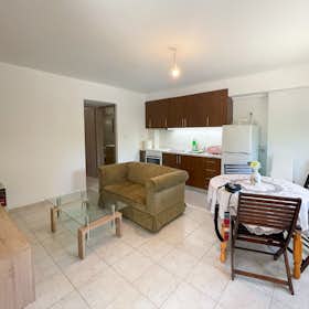 Appartement te huur voor € 470 per maand in Ilioúpoli, Vlachava