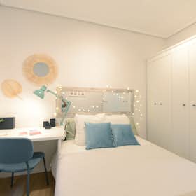 Private room for rent for €505 per month in Bilbao, Calle Trauko