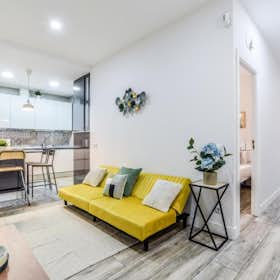 Apartment for rent for €7,800 per month in Madrid, Calle de Valderribas