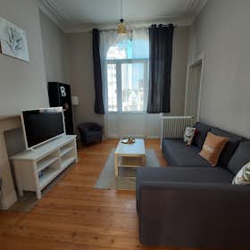 Apartment for rent for €1,400 per month in Ixelles, Boulevard Général Jacques