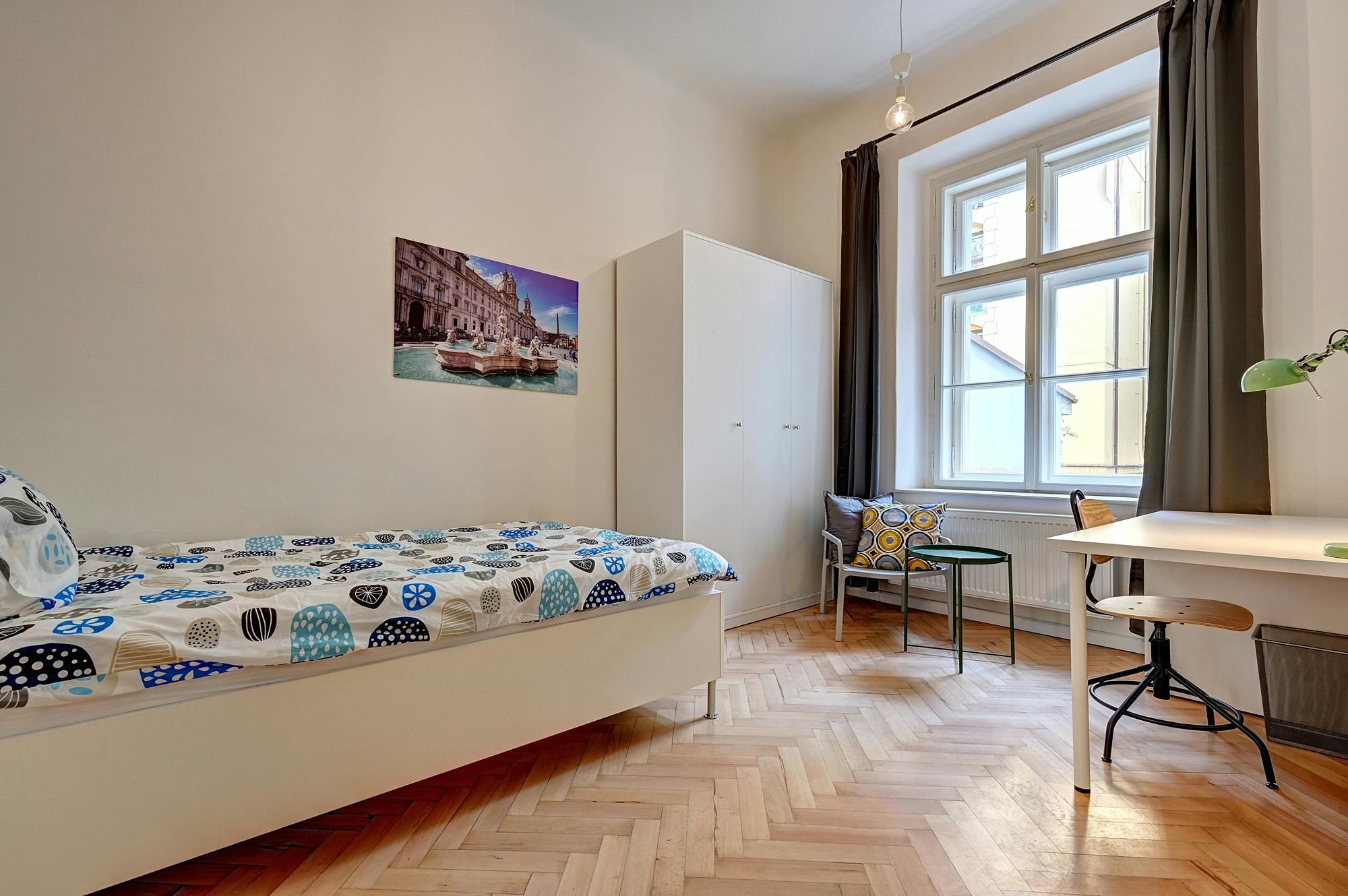 Private room for rent for CZK 20,900 per month in Prague, náměstí Kinských