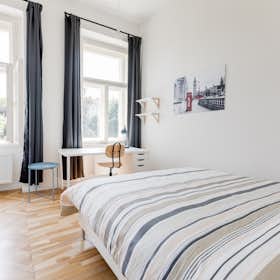 Private room for rent for CZK 22,000 per month in Prague, náměstí Kinských