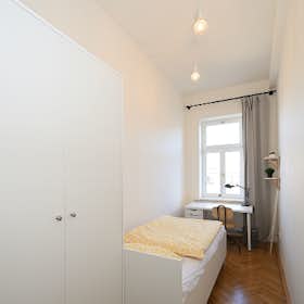 Private room for rent for CZK 17,200 per month in Prague, Řehořova