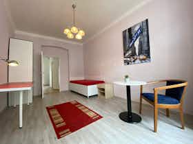 Studio for rent for CZK 20,498 per month in Prague, Cimburkova
