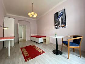 Studio for rent for CZK 20,501 per month in Prague, Cimburkova