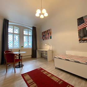 单间公寓 正在以 CZK 18,500 的月租出租，其位于 Prague, Cimburkova