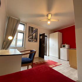 Studio for rent for CZK 19,470 per month in Prague, Cimburkova