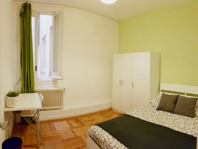 Private room in Calle de Santa Catalina, Madrid (1170483) room image 1