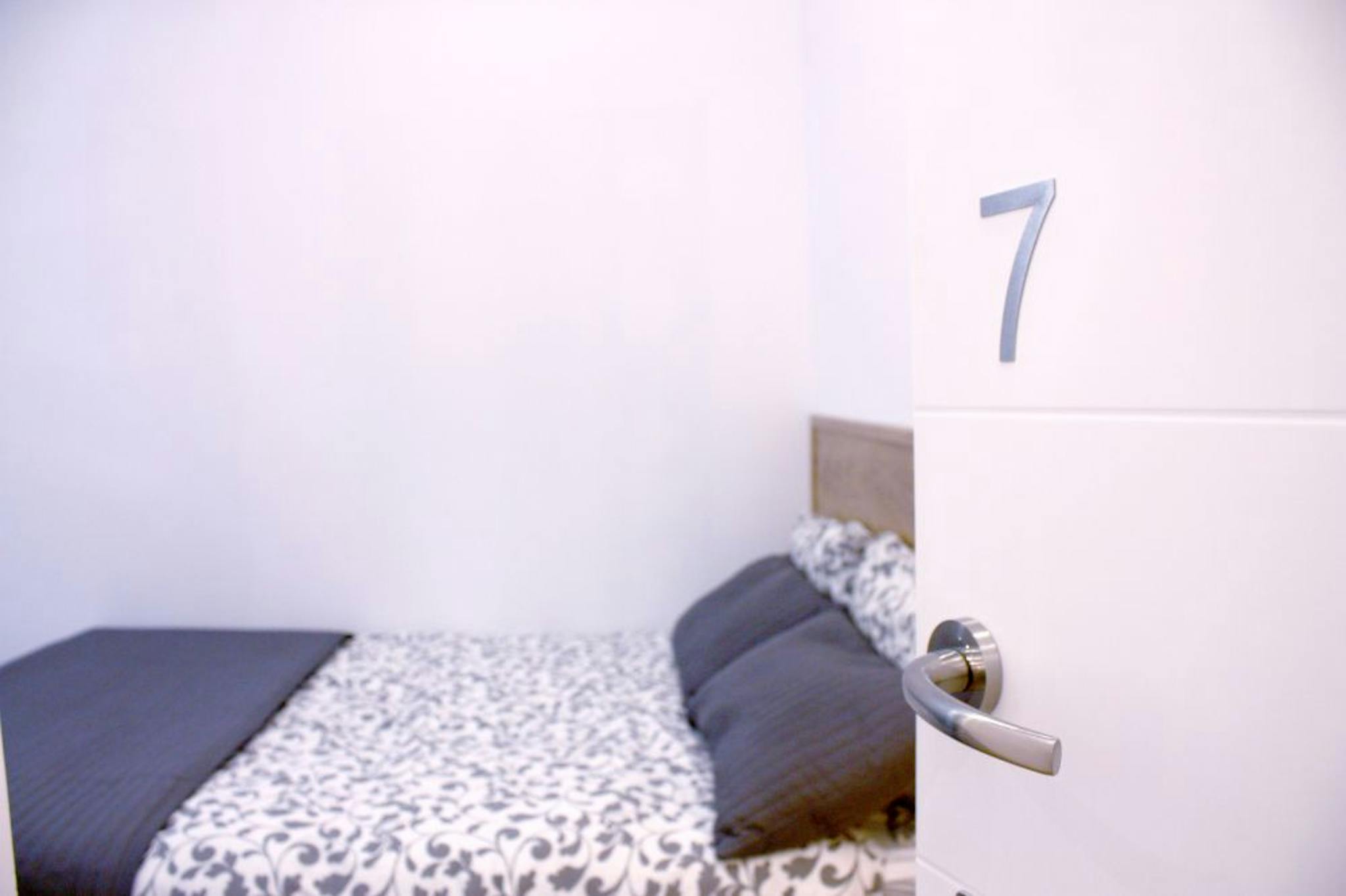 Calle de Valenzuela, Madrid preview