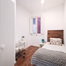 Private room for rent for €550 per month in Madrid, Calle de Valencia