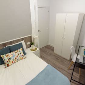 Private room for rent for €550 per month in Madrid, Calle de Ayala