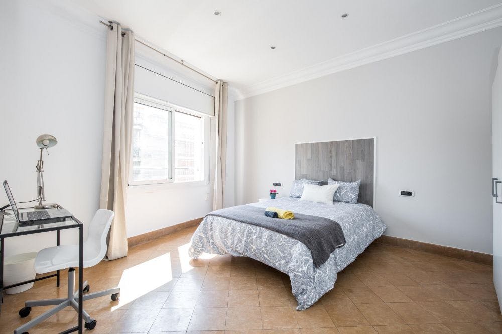 Private room for rent for €710 per month in Barcelona, Carrer de València
