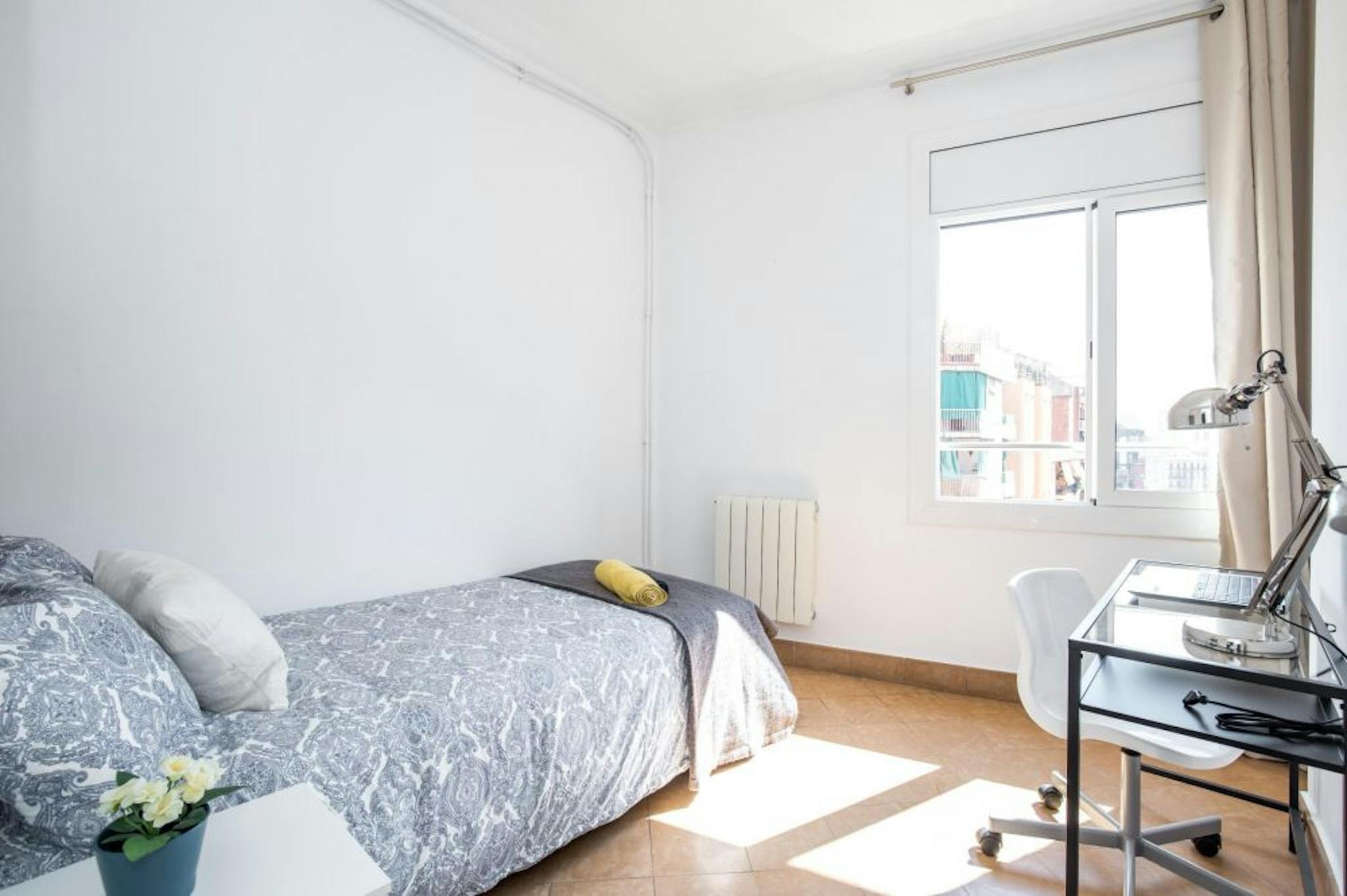 Carrer de València, Barcelona preview