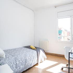 Отдельная комната сдается в аренду за 600 € в месяц в Barcelona, Carrer de València