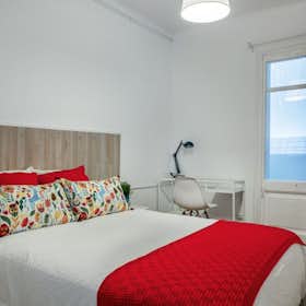Cameră privată de închiriat pentru 600 EUR pe lună în Barcelona, Carrer de València