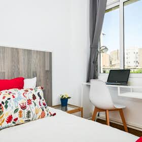 Private room for rent for €600 per month in Barcelona, Carrer de València