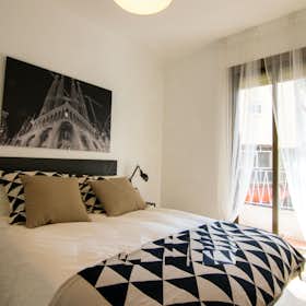 Apartment for rent for €1,400 per month in L'Hospitalet de Llobregat, Carrer d'Occident