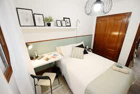 Private room for rent for €500 per month in Bilbao, Calle Juan de la Cosa