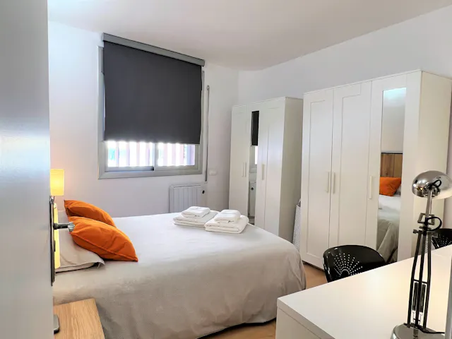 Private room in Rambla de la Muntanya, Barcelona (1171962) room image 1