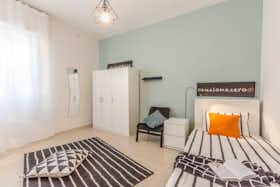 Cameră privată de închiriat pentru 550 EUR pe lună în Pisa, Via di Gagno