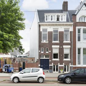 Apartment for rent for €1,840 per month in Rotterdam, Oudedijk
