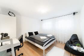Отдельная комната сдается в аренду за 430 € в месяц в Ljubljana, Novo Polje-cesta XIX