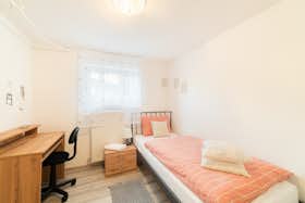Приватна кімната за оренду для 400 EUR на місяць у Ljubljana, Novo Polje-cesta XIX