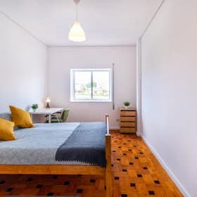 Private room for rent for €540 per month in Porto, Rua do Carvalhido