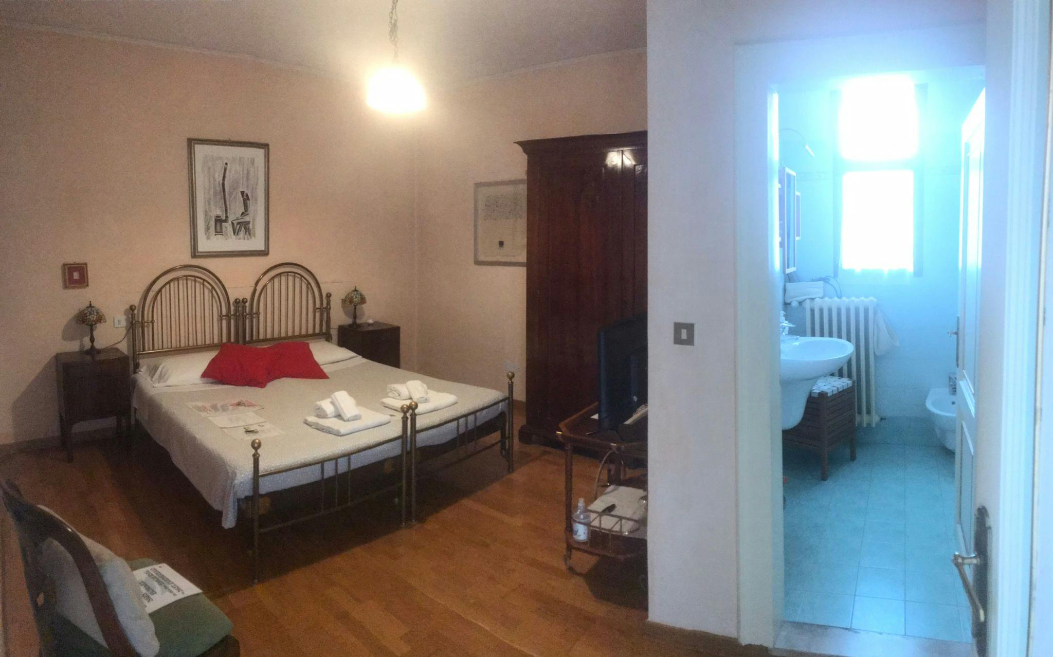 Private room for rent for €1,100 per month in Padova, Via Aleardo Aleardi