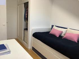 Privé kamer te huur voor € 380 per maand in Las Rozas de Madrid, Calle Andrés Segovia