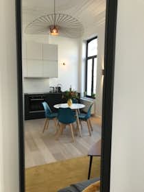 Apartment for rent for €1,350 per month in Ixelles, Rue Cans