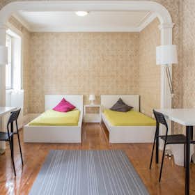 私人房间 正在以 €450 的月租出租，其位于 Gondomar, Rua Dom Afonso Henriques