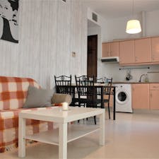 Apartment for rent for €550 per month in Sevilla, Plaza San Martín